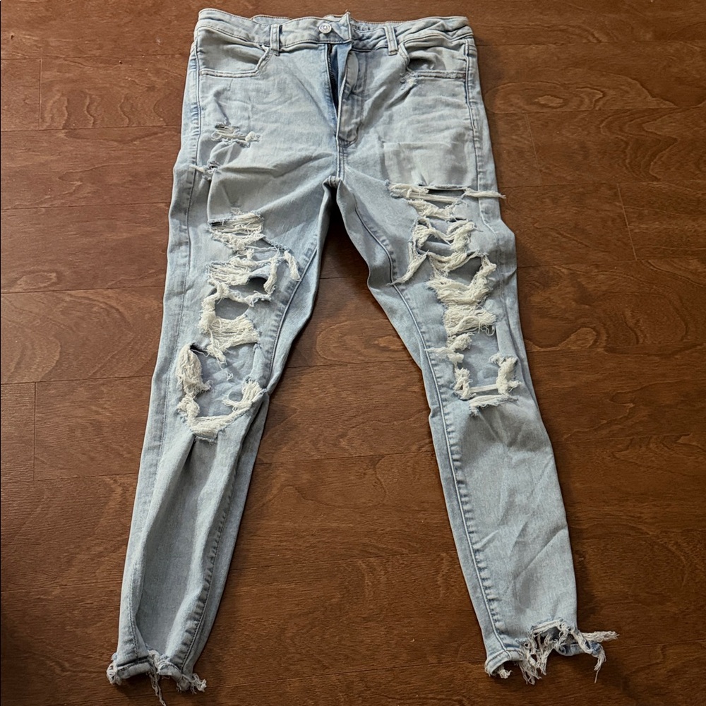 American Eagle Outfitters Light Blue Distressed Skinny Jeans
